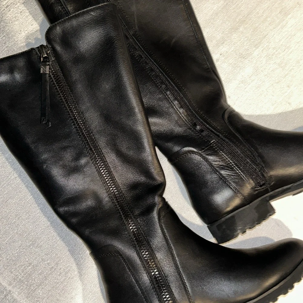 Naturalizer Women’s Tall Black Boots w/ Textured Bottom Size 6.5 Like new - Picture 2 of 16